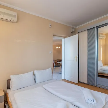 Kek Hullam Apartman By Bltn Siofok