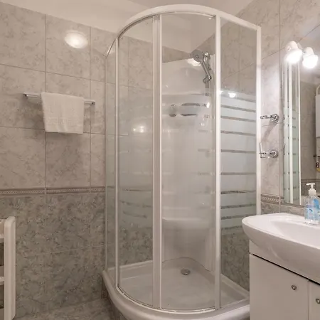 Apartment Kek Hullam Apartman By Bltn Siofok